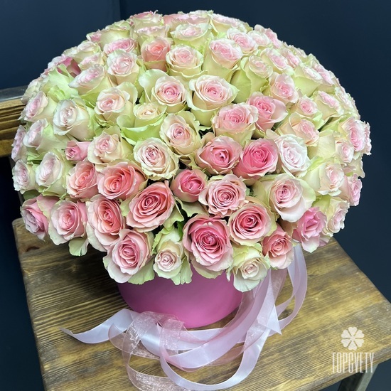 Букет из 101 розовой розы в коробке