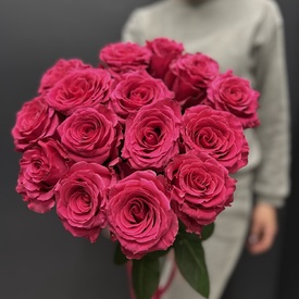 Букет из 15 розовых роз 60см