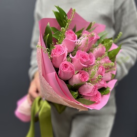 Букет из 15 розовых роз Каприз