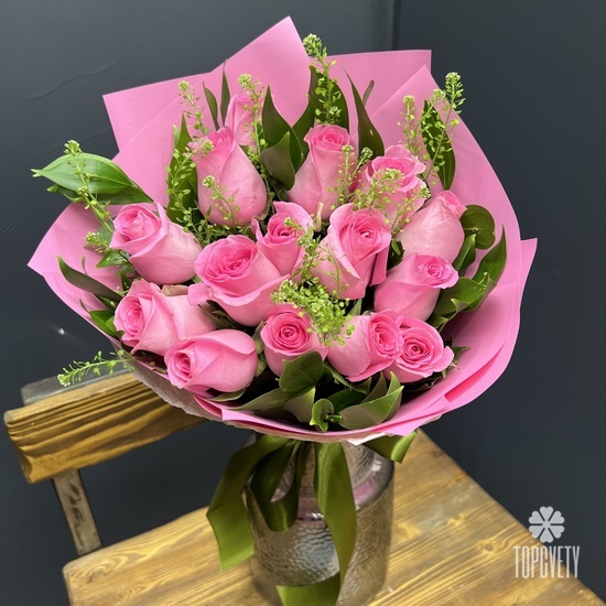 Букет из 15 розовых роз Каприз
