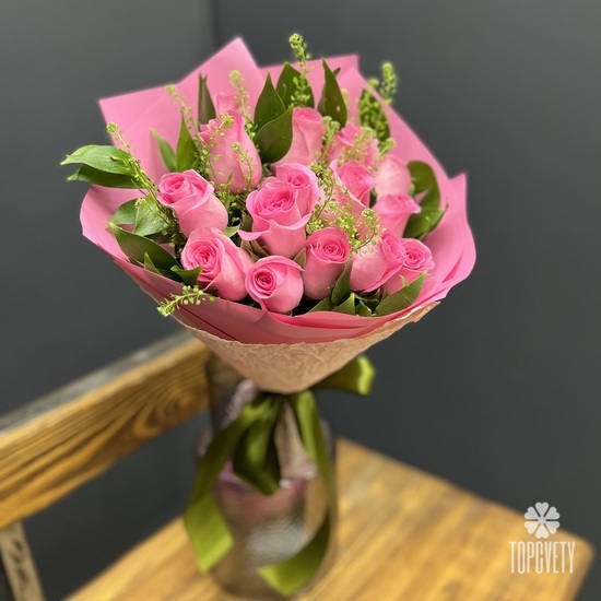 Букет из 15 розовых роз Каприз