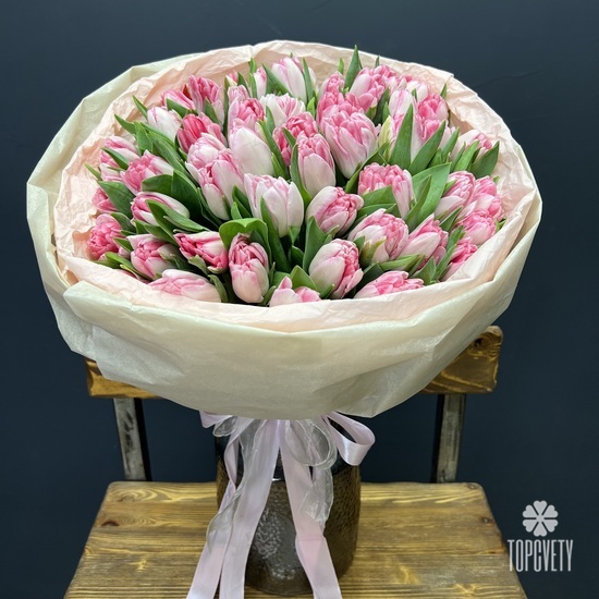 Букет из 51 пионовидного тюльпана