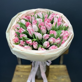 Букет из 51 пионовидного тюльпана