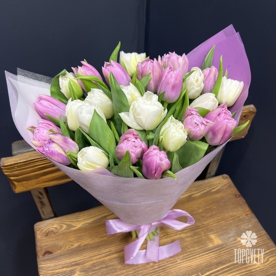 Букет из 25 тюльпанов микс