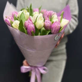 Букет из 25 тюльпанов микс