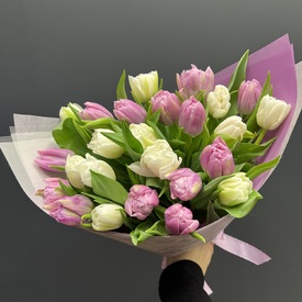 Букет из 25 тюльпанов микс