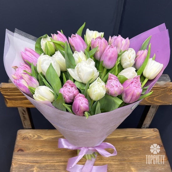 Букет из 25 тюльпанов микс