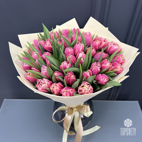 Букет из 51 пионовидного тюльпана 