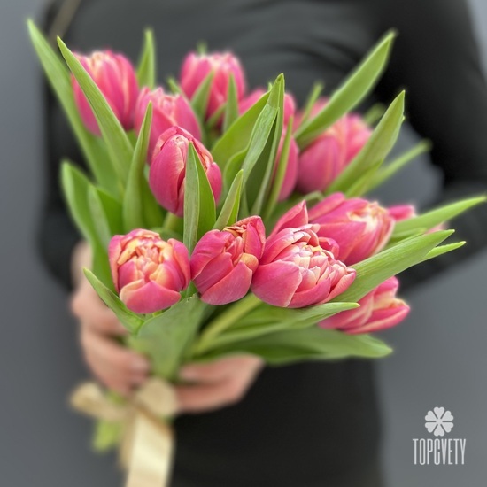 Букет из 15 пионовидных тюльпанов 