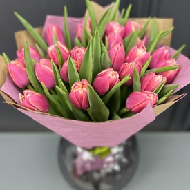Букет из 25 пионовидного тюльпана 