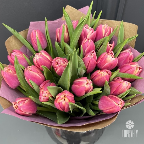 Букет из 25 пионовидного тюльпана 
