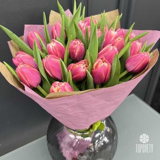 Букет из 25 пионовидного тюльпана 