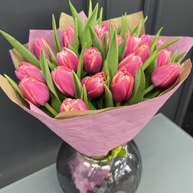Букет из 25 пионовидного тюльпана 