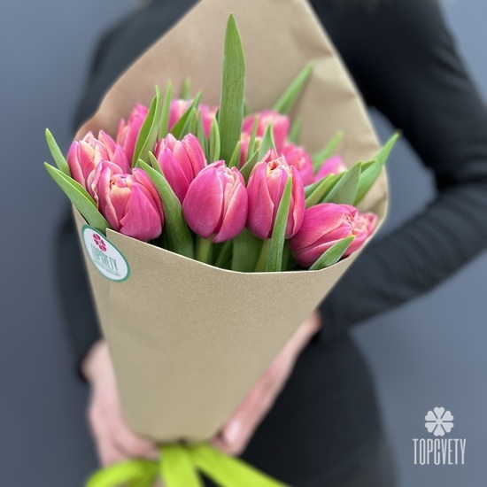 Букет из 15 пионовидного тюльпана 