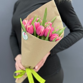 Букет из 15 пионовидного тюльпана 