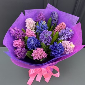 Букет из 15 гиацинтов