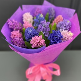 Букет из 15 гиацинтов
