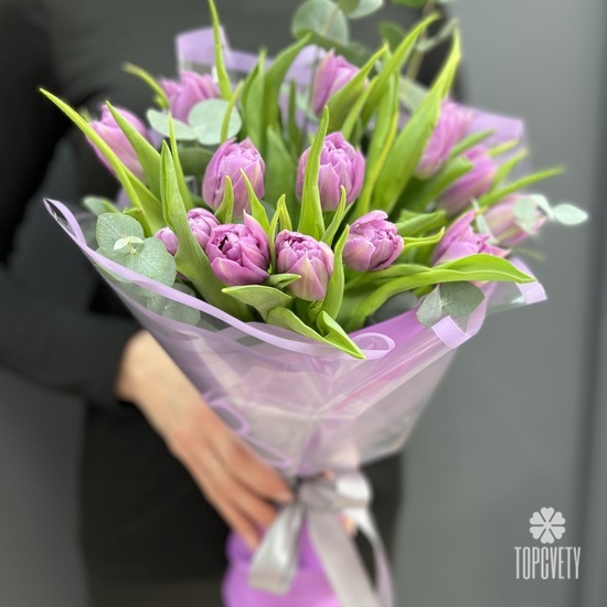 Букет из 15 пионовидных тюльпанов