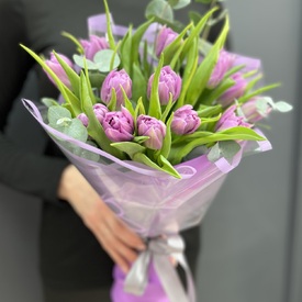 Букет из 15 пионовидных тюльпанов