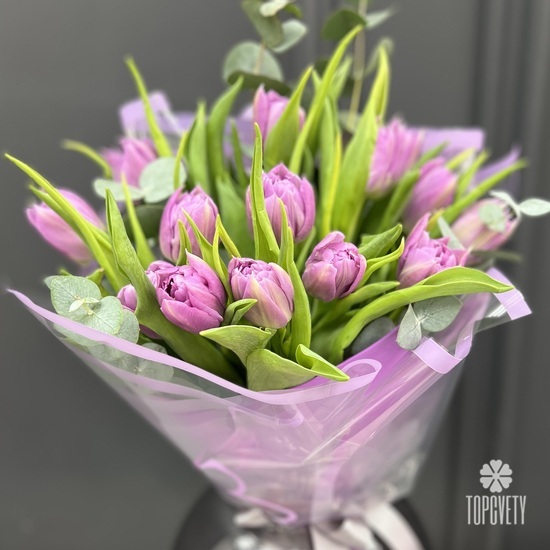 Букет из 15 пионовидных тюльпанов