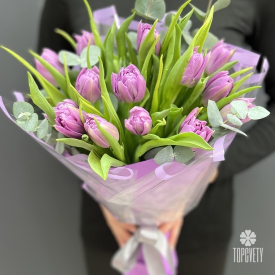 Букет из 15 пионовидных тюльпанов