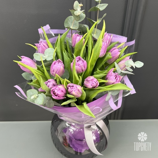 Букет из 15 пионовидных тюльпанов