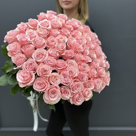 Букет из 75шт розовых роз Би Свит 70см