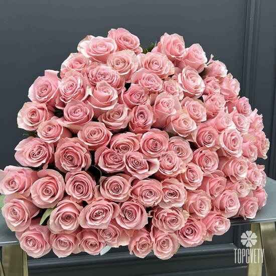 Букет из 75шт розовых роз Би Свит 70см