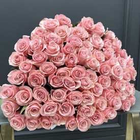 Букет из 75шт розовых роз Би Свит 70см