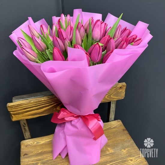 Букет из 51 розового тюльпана 