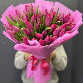Букет из 51 розового тюльпана 
