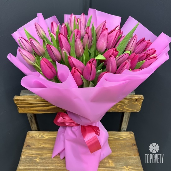 Букет из 51 розового тюльпана 