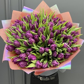Букет из 101 сиреневого пионовидного тюльпана