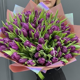 Букет из 101 сиреневого пионовидного тюльпана