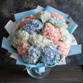 Букет из 15 гортензий микс