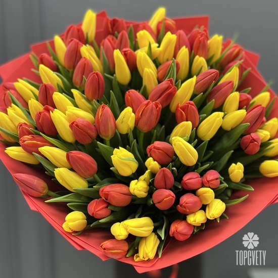 Букет из 101 тюльпана