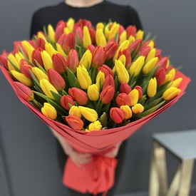 Букет из 101 тюльпана