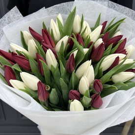 Букет из 51 тюльпана