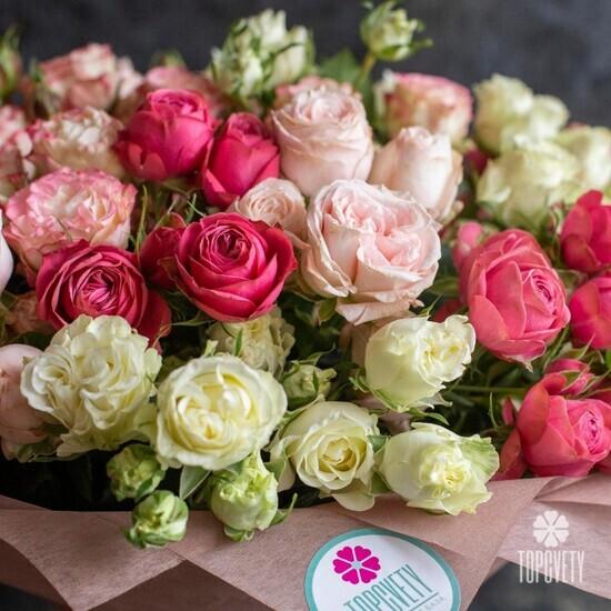 Букет из 21 кустовая пионовидная роза 50см