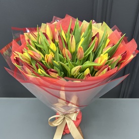 Букет из 51 тюльпана 