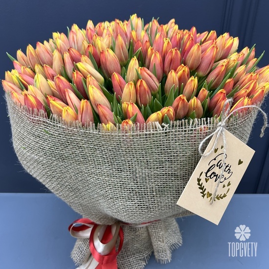 Букет из 201 тюльпана 