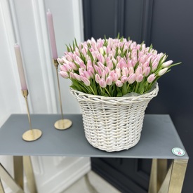 Букет из 201 тюльпан в корзине