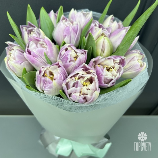 Букет из 15 пионовидных тюльпанов