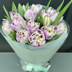 Букет из 15 пионовидных тюльпанов