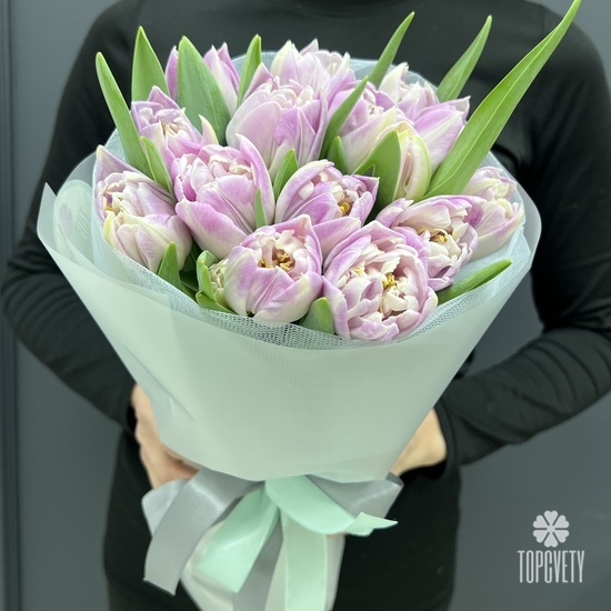 Букет из 15 пионовидных тюльпанов