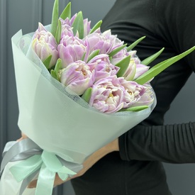 Букет из 15 пионовидных тюльпанов