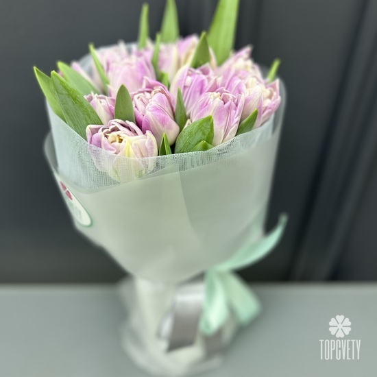 Букет из 15 пионовидных тюльпанов