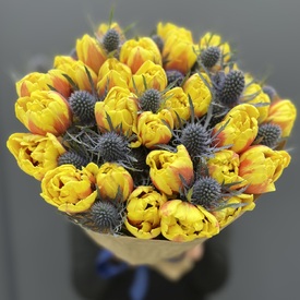 Букет из 25 пионовидных тюльпанов