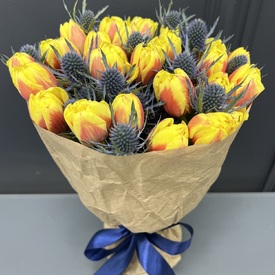 Букет из 25 пионовидных тюльпанов