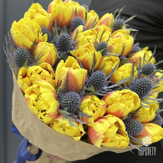 Букет из 25 пионовидных тюльпанов